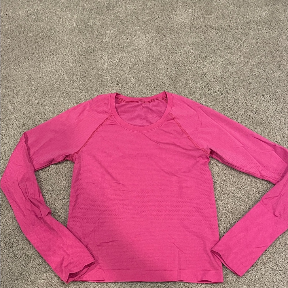 Lululemon- swiftly pink size 4.